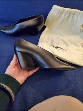 Burberry Black Pointed Leather Block Heel Pumps